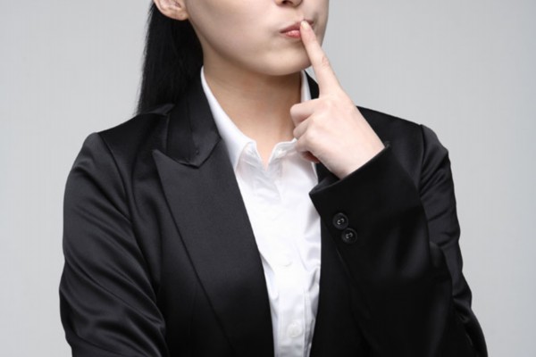 武汉老人养生新宠：按摩舒筋活络，健康生活每一天